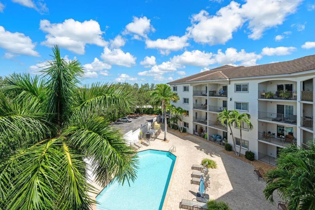 Modern Beach Condo In Central Naples! Eksteriør bilde